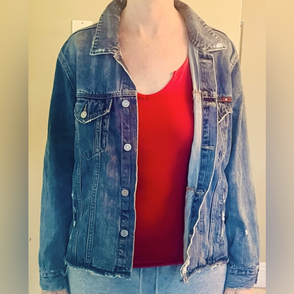 Lucky Brand Distressed Jean Jacket CUTE 🥰